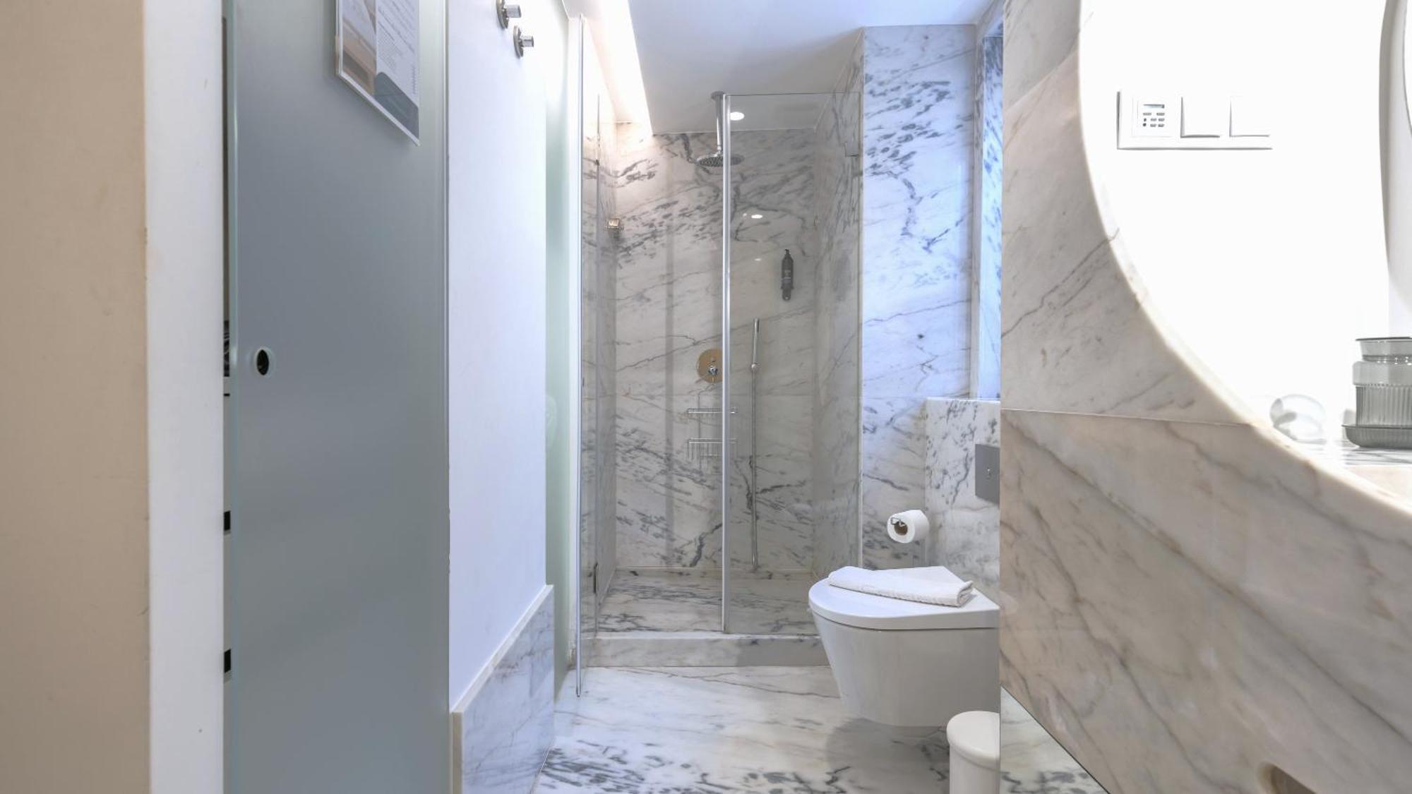 Wood And Marble 1bdr By Lovelystay Apartment *